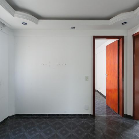Apartamento à venda com 43m², 2 quartos e 1 vaga Apartamento à venda com 43m², 2 quartos e 1 vagaSala