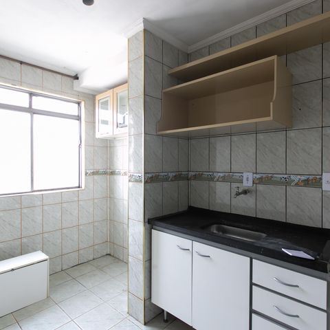 Apartamento à venda com 43m², 2 quartos e 1 vaga Apartamento à venda com 43m², 2 quartos e 1 vagaCozinha