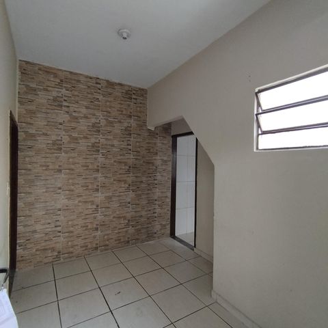 Casa à venda com 240m², 3 quartos e 2 vagas Casa à venda com 240m², 3 quartos e 2 vagasCopa ( Casa 2)