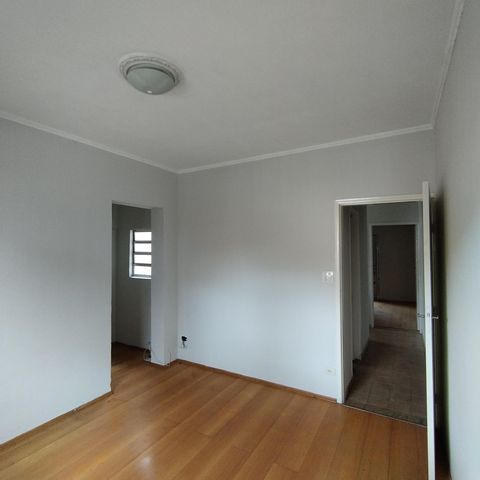Casa à venda com 240m², 3 quartos e 2 vagas Casa à venda com 240m², 3 quartos e 2 vagasQuarto 2