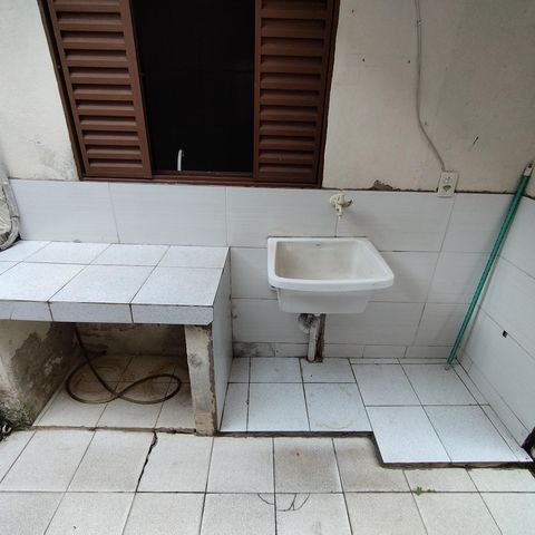 Casa à venda com 240m², 3 quartos e 2 vagas Casa à venda com 240m², 3 quartos e 2 vagasÁrea de Serviço
