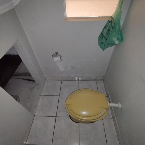 Casa à venda com 240m², 3 quartos e 2 vagas Casa à venda com 240m², 3 quartos e 2 vagasLavabo