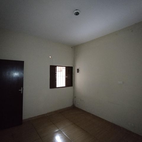 Casa à venda com 240m², 3 quartos e 2 vagas Casa à venda com 240m², 3 quartos e 2 vagasQuarto ( Casa 2)
