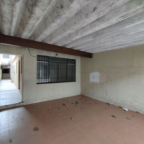 Casa à venda com 240m², 3 quartos e 2 vagas Casa à venda com 240m², 3 quartos e 2 vagasGaragem