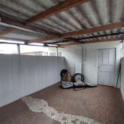 Casa à venda com 240m², 3 quartos e 2 vagas Casa à venda com 240m², 3 quartos e 2 vagasDeposito de cima