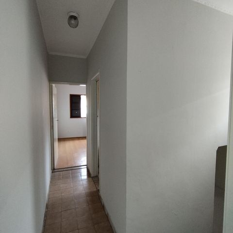 Casa à venda com 240m², 3 quartos e 2 vagas Casa à venda com 240m², 3 quartos e 2 vagasCorredor