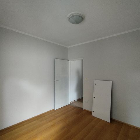 Casa à venda com 240m², 3 quartos e 2 vagas Casa à venda com 240m², 3 quartos e 2 vagasQuarto 1