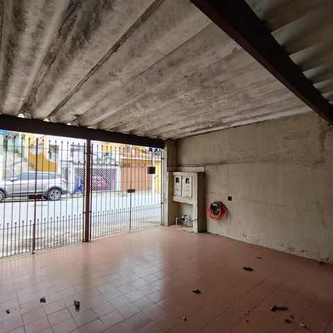 Casa à venda com 240m², 3 quartos e 2 vagas Casa à venda com 240m², 3 quartos e 2 vagasGaragem