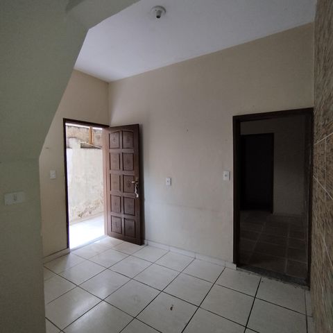 Casa à venda com 240m², 3 quartos e 2 vagas Casa à venda com 240m², 3 quartos e 2 vagasSala ( Casa 2)
