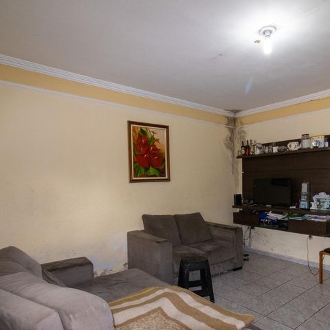 Casa à venda com 125m², 2 quartos e 4 vagas Casa à venda com 125m², 2 quartos e 4 vagasSala