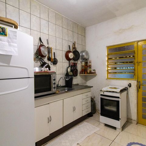 Casa à venda com 125m², 2 quartos e 4 vagas Casa à venda com 125m², 2 quartos e 4 vagasCozinha