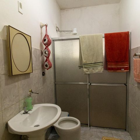 Casa à venda com 125m², 2 quartos e 4 vagas Casa à venda com 125m², 2 quartos e 4 vagasBanheiro