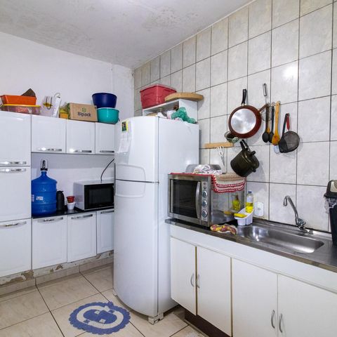 Casa à venda com 125m², 2 quartos e 4 vagas Casa à venda com 125m², 2 quartos e 4 vagasCozinha