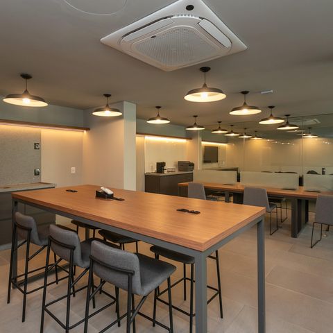 Apartamento à venda com 40m², 1 quarto e 1 vaga Apartamento à venda com 40m², 1 quarto e 1 vagaCoworking