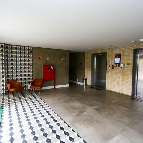 Apartamento à venda com 52m², 2 quartos e 1 vaga Apartamento à venda com 52m², 2 quartos e 1 vagaHall social