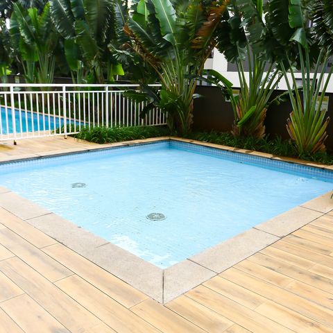 Apartamento à venda com 52m², 2 quartos e 1 vaga Apartamento à venda com 52m², 2 quartos e 1 vagaÁrea comum - Piscina
