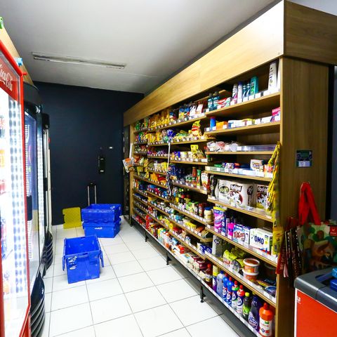 Apartamento à venda com 52m², 2 quartos e 1 vaga Apartamento à venda com 52m², 2 quartos e 1 vagamercado