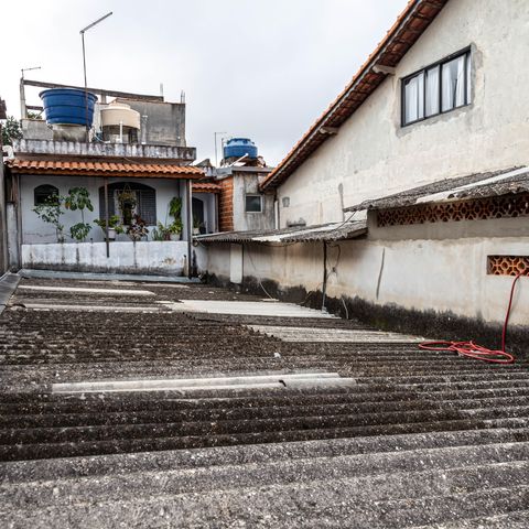 Casa à venda com 136m², 4 quartos e 2 vagas Casa à venda com 136m², 4 quartos e 2 vagasCasa 1 - Área de Serviço - Vista