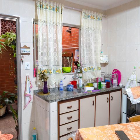 Casa à venda com 136m², 4 quartos e 2 vagas Casa à venda com 136m², 4 quartos e 2 vagasCasa 2 - Cozinha