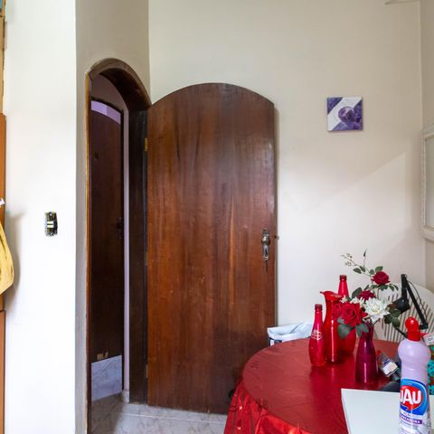 Casa à venda com 136m², 4 quartos e 2 vagas Casa à venda com 136m², 4 quartos e 2 vagasCasa 2 - Quarto 2