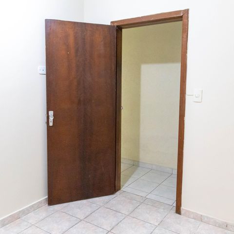 Casa à venda com 136m², 4 quartos e 2 vagas Casa à venda com 136m², 4 quartos e 2 vagasCasa 1 - Quarto 2