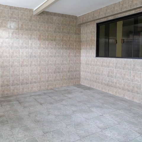 Casa à venda com 136m², 4 quartos e 2 vagas Casa à venda com 136m², 4 quartos e 2 vagasGaragem