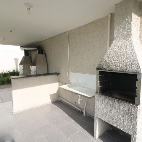 Apartamento à venda com 43m², 2 quartos e 1 vaga Apartamento à venda com 43m², 2 quartos e 1 vagaÁrea comum - Churrasqueira