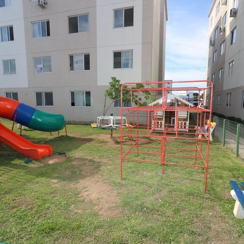 Apartamento à venda com 43m², 2 quartos e 1 vaga Apartamento à venda com 43m², 2 quartos e 1 vagaÁrea comum - Playground