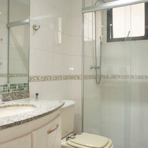 Apartamento à venda com 130m², 3 quartos e 3 vagasBanheiro da Suíte