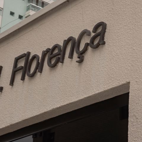Apartamento à venda com 130m², 3 quartos e 3 vagas Apartamento à venda com 130m², 3 quartos e 3 vagasFrente