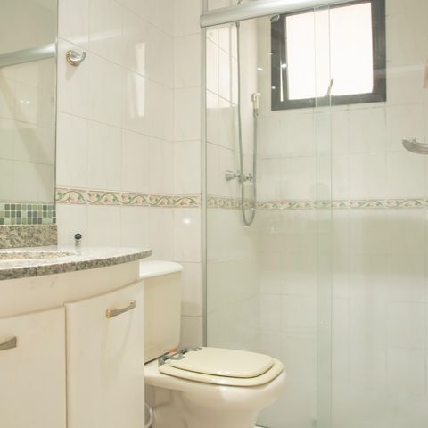 Apartamento à venda com 130m², 3 quartos e 3 vagasBanheiro da Suíte
