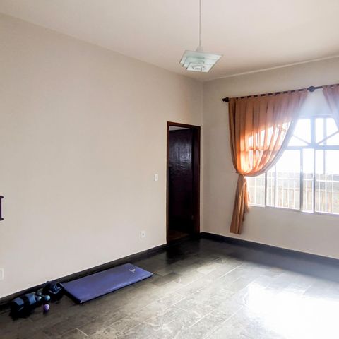 Casa à venda com 185m², 4 quartos e 1 vaga Casa à venda com 185m², 4 quartos e 1 vagaCopa