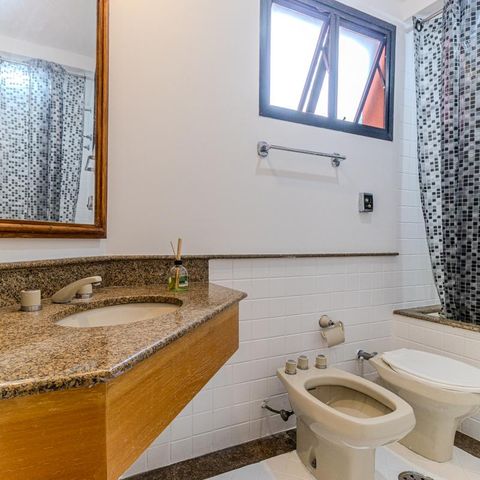 Apartamento para alugar com 49m², 1 quarto e 1 vaga Apartamento para alugar com 49m², 1 quarto e 1 vagaBanheiro