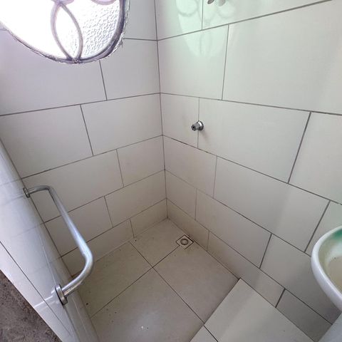 Casa à venda com 400m², 3 quartos e 5 vagas Casa à venda com 400m², 3 quartos e 5 vagasBanheiro