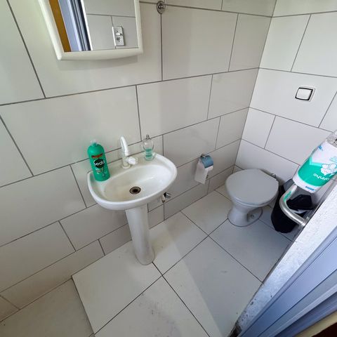 Casa à venda com 400m², 3 quartos e 5 vagas Casa à venda com 400m², 3 quartos e 5 vagasBanheiro