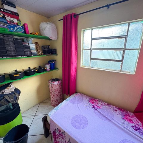 Casa à venda com 400m², 3 quartos e 5 vagas Casa à venda com 400m², 3 quartos e 5 vagasQuarto de Serviço