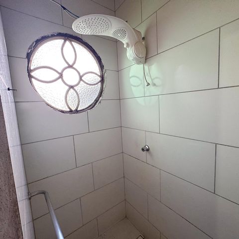 Casa à venda com 400m², 3 quartos e 5 vagas Casa à venda com 400m², 3 quartos e 5 vagasBanheiro