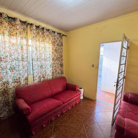 Casa à venda com 400m², 3 quartos e 5 vagas Casa à venda com 400m², 3 quartos e 5 vagasSala