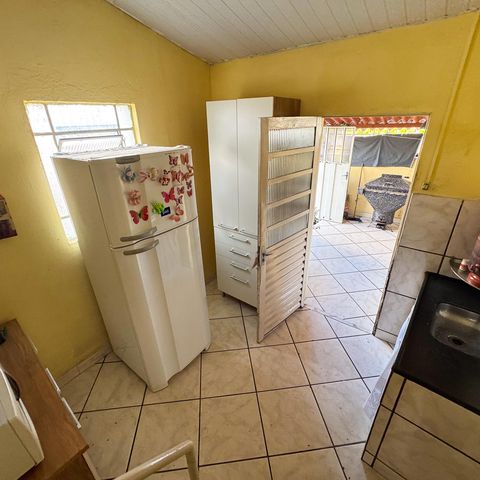 Casa à venda com 400m², 3 quartos e 5 vagas Casa à venda com 400m², 3 quartos e 5 vagasCozinha