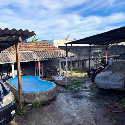 Casa à venda com 400m², 3 quartos e 5 vagas Casa à venda com 400m², 3 quartos e 5 vagasÁrea Externa