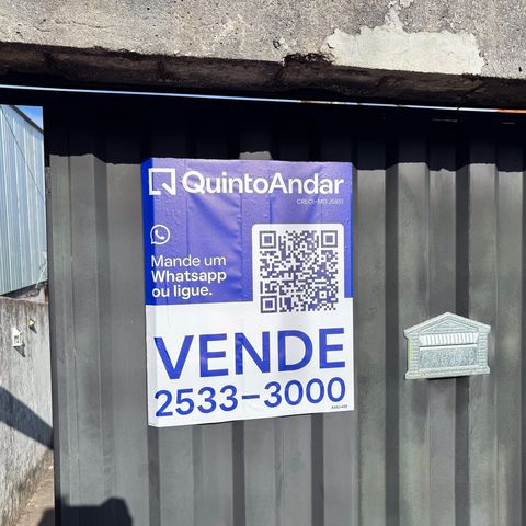 Casa à venda com 400m², 3 quartos e 5 vagas Casa à venda com 400m², 3 quartos e 5 vagasplaca instalada