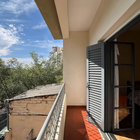 Casa à venda com 200m², 3 quartos e 3 vagas Casa à venda com 200m², 3 quartos e 3 vagasQuarto 1