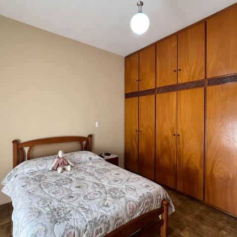 Casa à venda com 200m², 3 quartos e 3 vagas Casa à venda com 200m², 3 quartos e 3 vagasQuarto 1