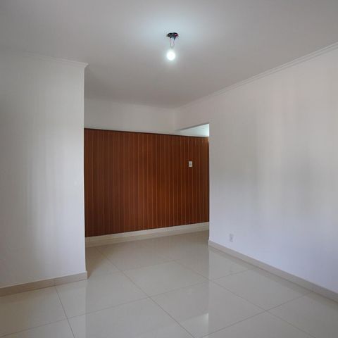 Casa à venda com 252m², 4 quartos e 2 vagasSala 1