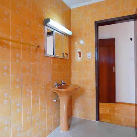 Casa à venda com 252m², 4 quartos e 2 vagasBanheiro Corredor - Segundo Andar