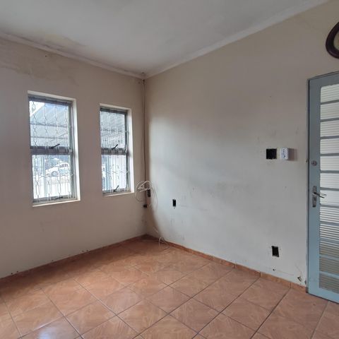 Casa à venda com 140m², 3 quartos e 1 vaga Casa à venda com 140m², 3 quartos e 1 vagaSala