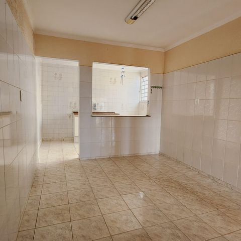 Casa à venda com 162m², 3 quartos e 3 vagas Casa à venda com 162m², 3 quartos e 3 vagasSala de Jantar