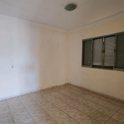 Casa à venda com 162m², 3 quartos e 3 vagas Casa à venda com 162m², 3 quartos e 3 vagasQuarto 1