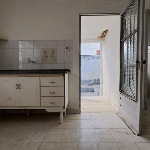Casa à venda com 162m², 3 quartos e 3 vagas Casa à venda com 162m², 3 quartos e 3 vagasEdícula (Sala/Cozinha)