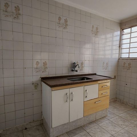 Casa à venda com 162m², 3 quartos e 3 vagas Casa à venda com 162m², 3 quartos e 3 vagasCozinha